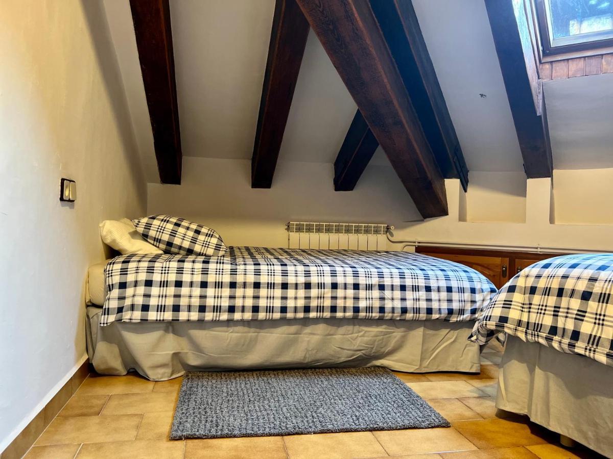 Atic Casa Pomar Apartment Кампродон Екстериор снимка